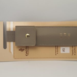 Kalem çantası, sade ve şık.